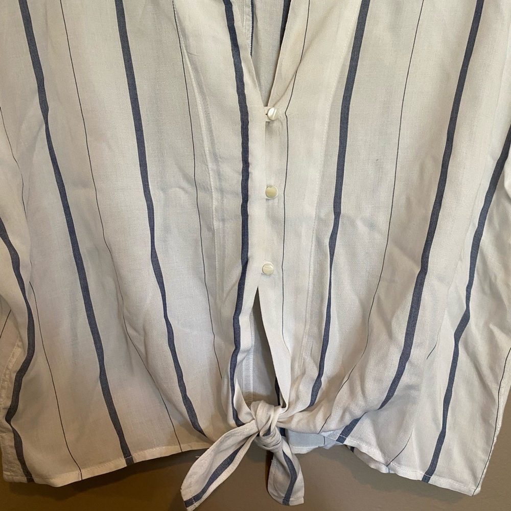 Rails Thea Tie Front Top - image 8